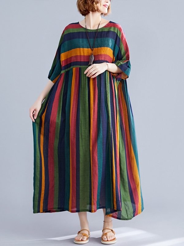 Сукня в кольорову смужку