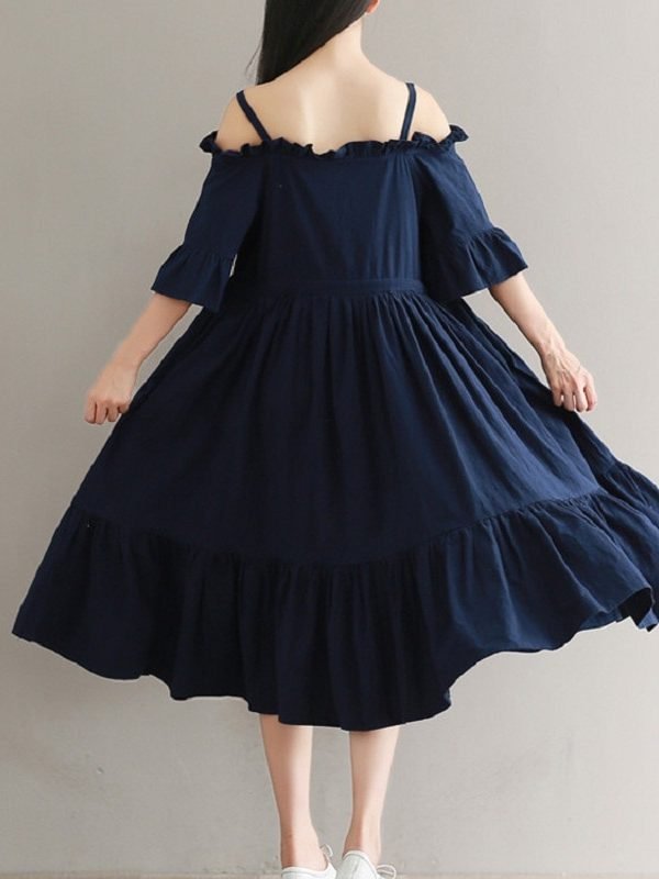 Сукня з вирізом-човник, темно-синього кольору