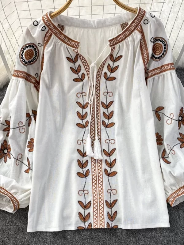 Блузка з вишивкою в етнічному стилі – 3 кольори