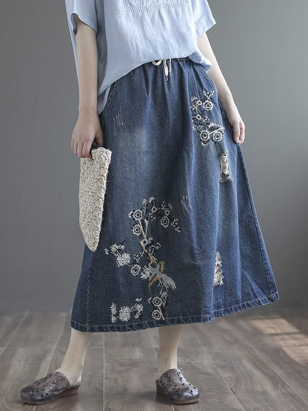 Джинсовая юбка с вышивкой и карманами : 2 цвета